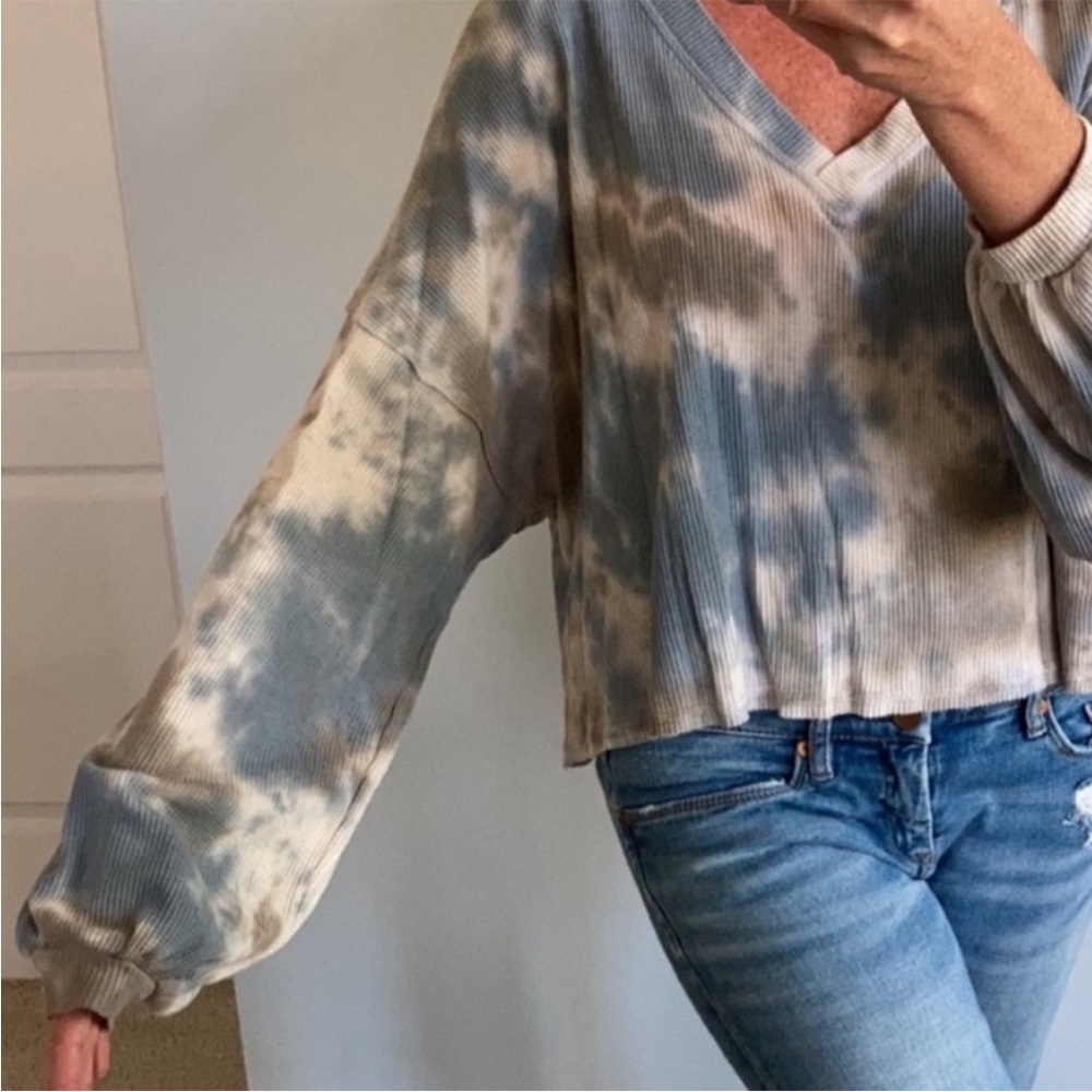 Cropped, Blue & Grey Tie Dye Top - Picture 3 of 8
